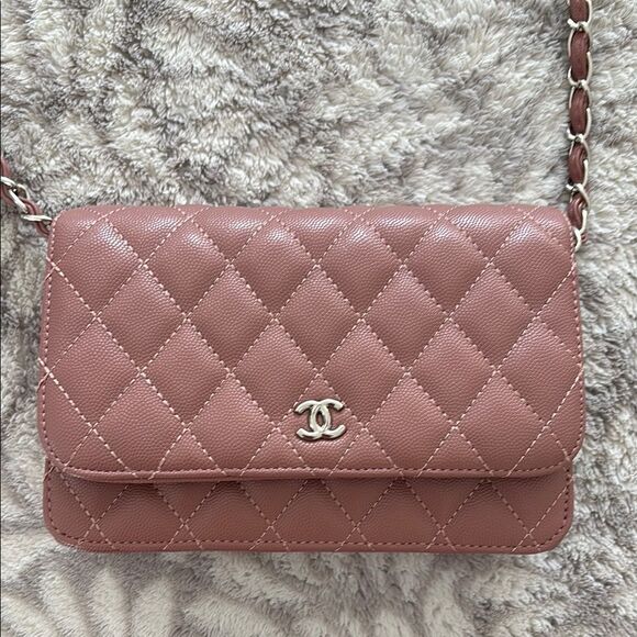 CC Pink Quilted Women's Bag - Picture 2 of 11